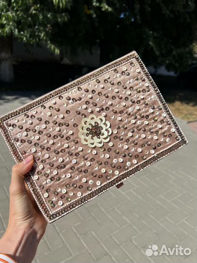 Шкатулка для украшений