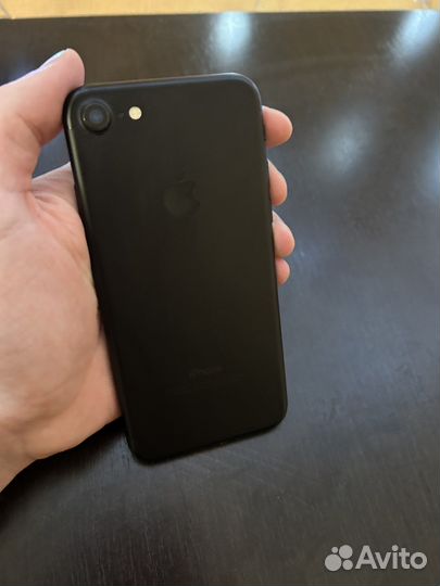 Телефон iPhone 7 128gb