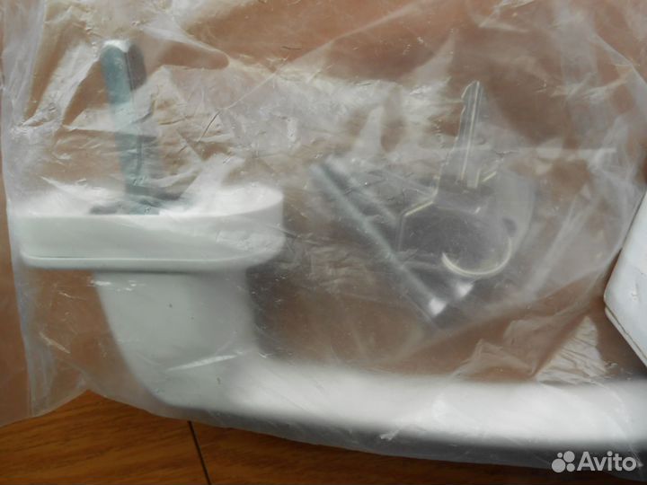 Оконная балконная ручка с замком и VantageV28D AL