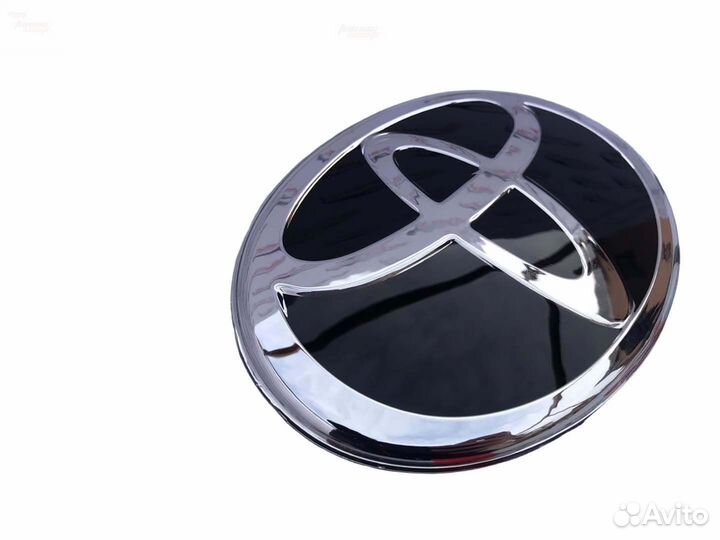 Эмблема Toyota K4328