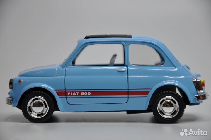 Модель автомобиля Fiat 500 металл