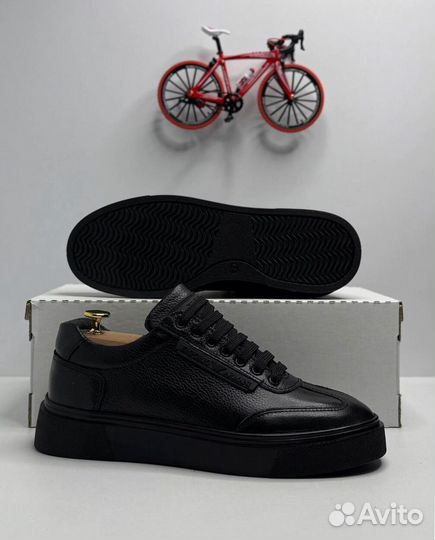 Кроссовки Armani