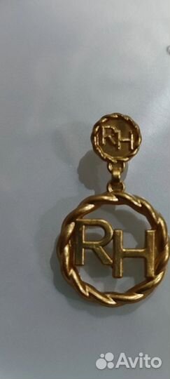 Серёжка от Ванессы