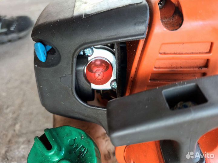 Бензо тример Husqvarna 128