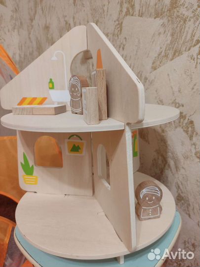 Домик кукольный деревянный
