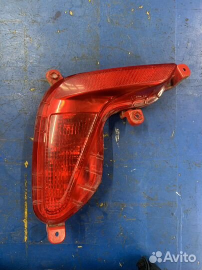 Задний противотуманный фонарь левый Kia Rio 4