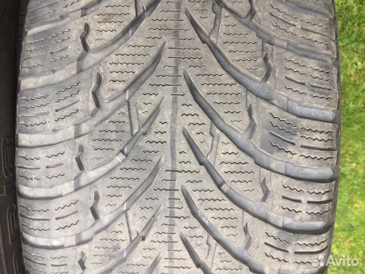 Nokian Tyres WR SUV 4 225/60 R18