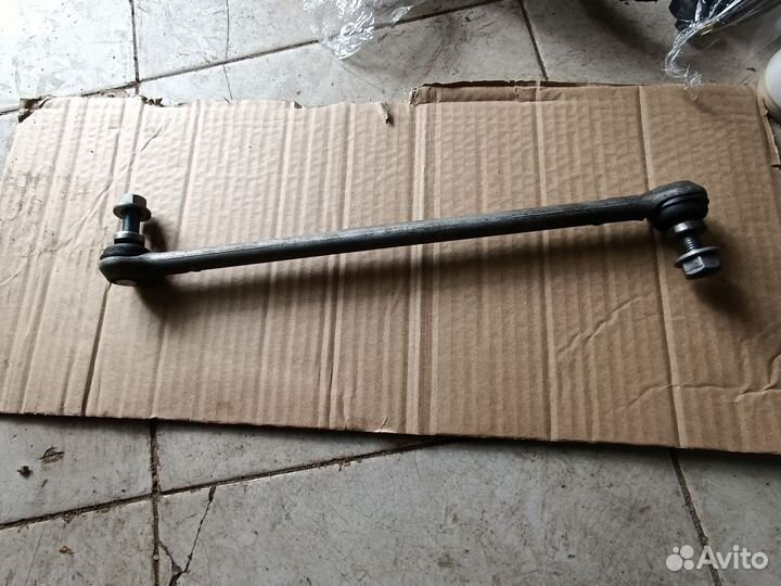 Тяга переднего стабилизатора Citroen Peugeot