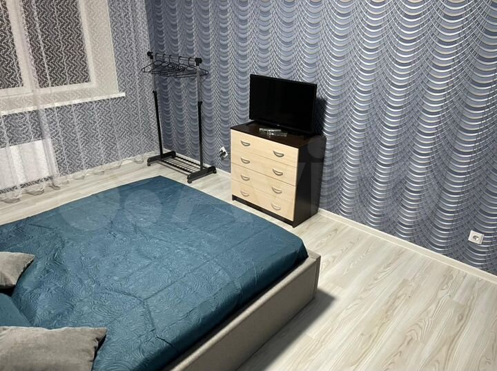 2-к. квартира, 61 м², 1/10 эт.