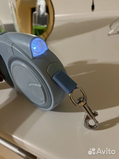 Поводок рулетка для собак до 20-30кг с фонароком