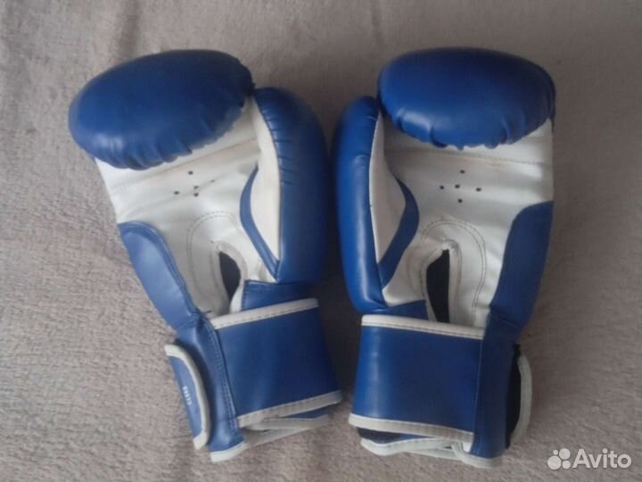 Боксерские перчатки 12 oz 