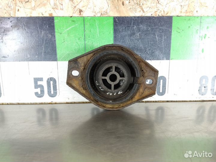 Опора двигателя правая Vaz 2110