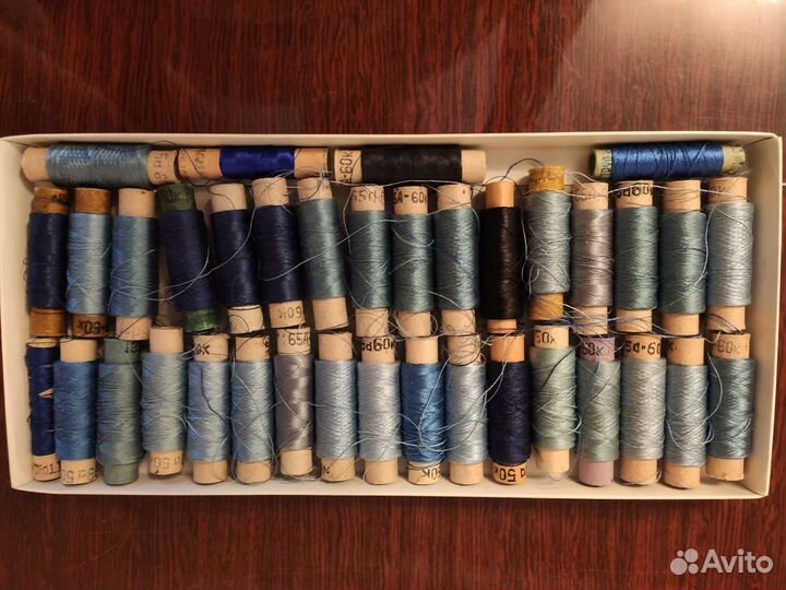 Нитки шелковые швейные СССР. Цена за штуку