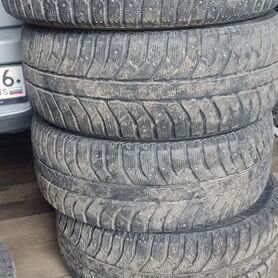 Bridgestone Ice Cruiser 7000 235/55 R17 103T