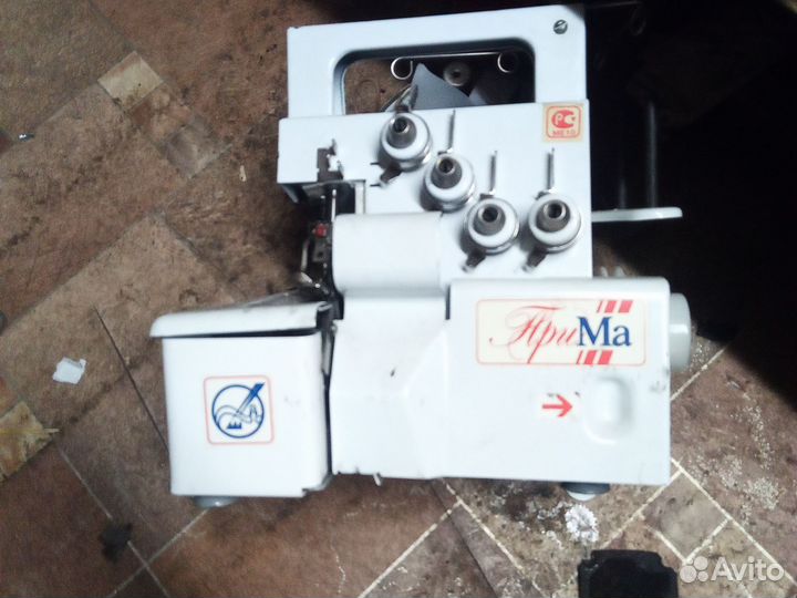 Швейная машина