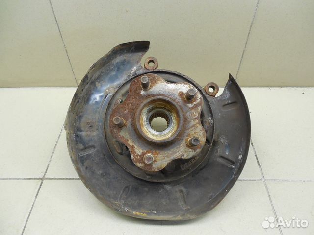 Кулак поворотный задний правый X-Trail (T30) 2001