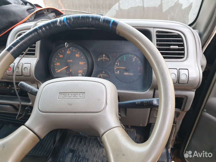 Isuzu Elf (N-series), 1993