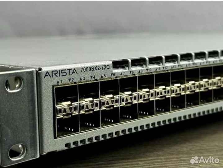 Коммутатор arista DCS-7050SX2-72Q