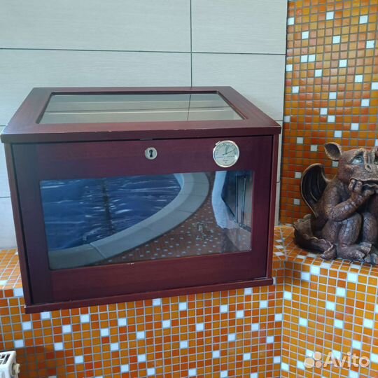 Хьюмидор Big Ben 53*36(42)*35 настольный