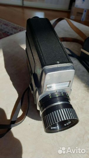 Кинокамера Ломо