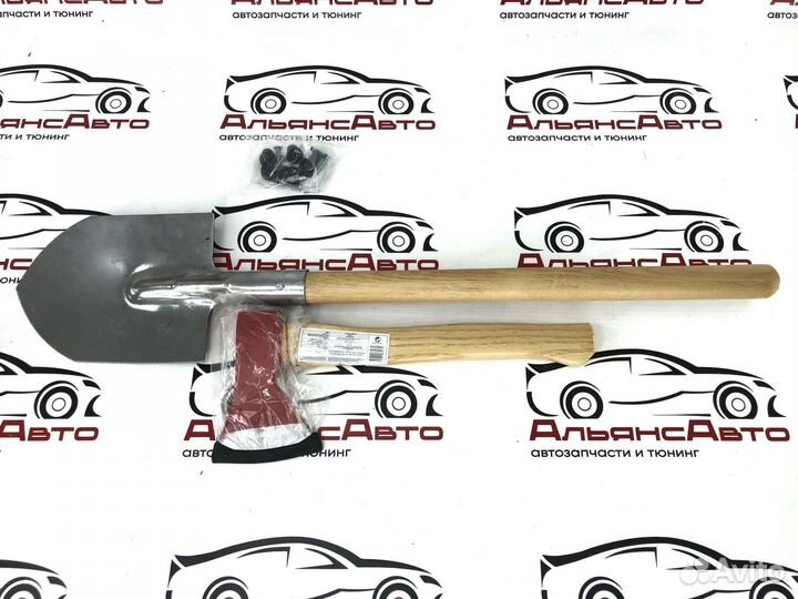 Топор с лопатой в футляре Нива Шевроле