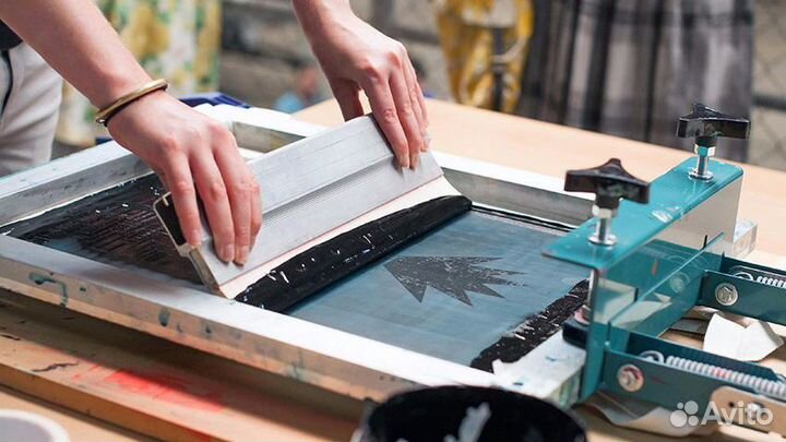 Печатник-шелкограф