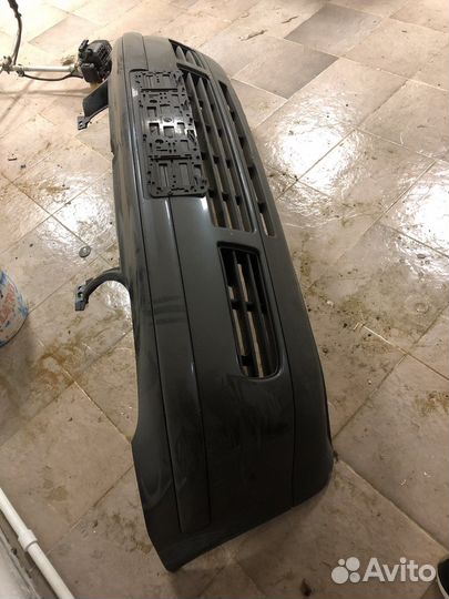 Бампер передний Golf 4