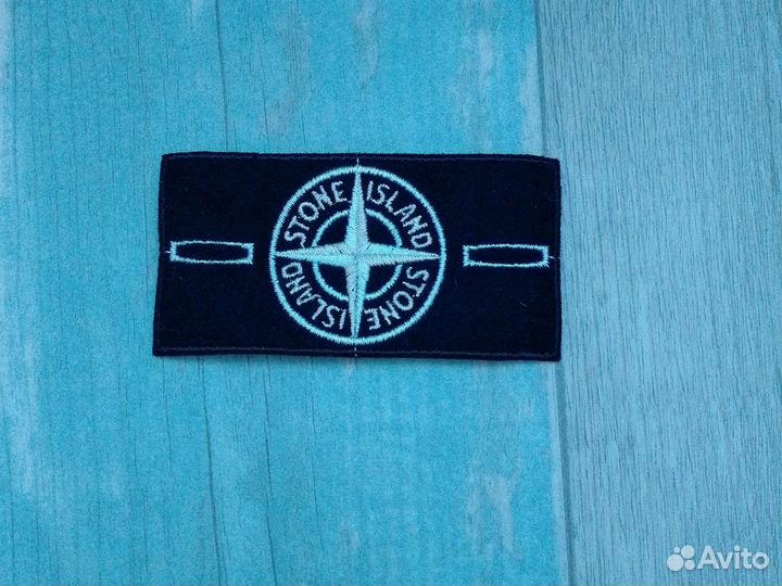 Нашивки stone island