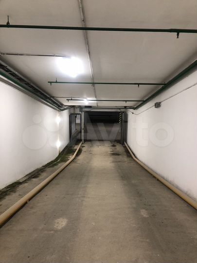 Машиноместо, 16 м²