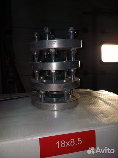 Проставки колесные 5х100 на 5х114.3 56,1