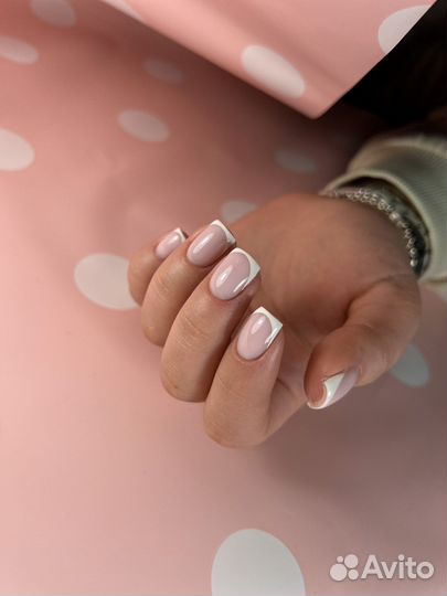 Мастер маникюра и педикюра