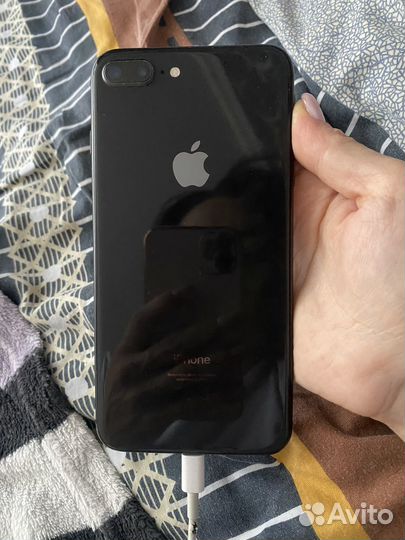 Телефон iPhone 8 plus