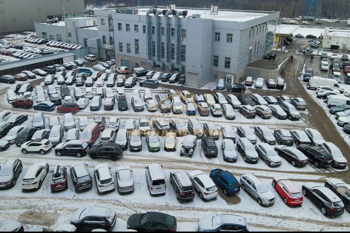 Здание-комплекс В москве С действующим автобизнесо