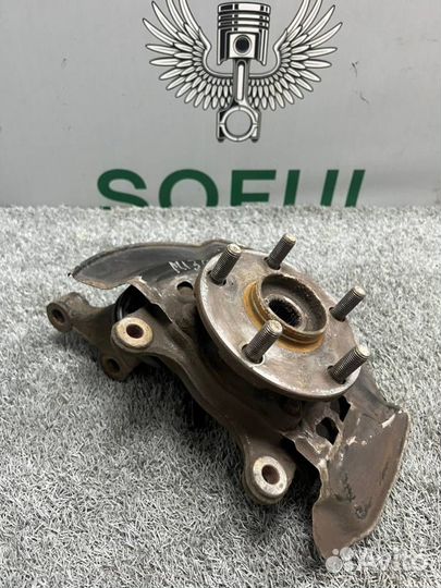 Кулак поворотный передний левый Toyota Auris 2013