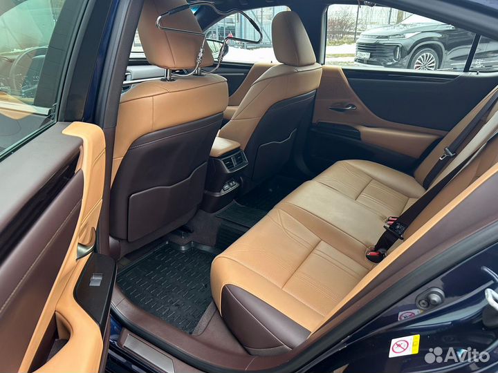Lexus ES 2.5 AT, 2019, 104 724 км