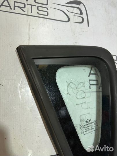 Форточка левая Kia Soul AM G4FC 2009
