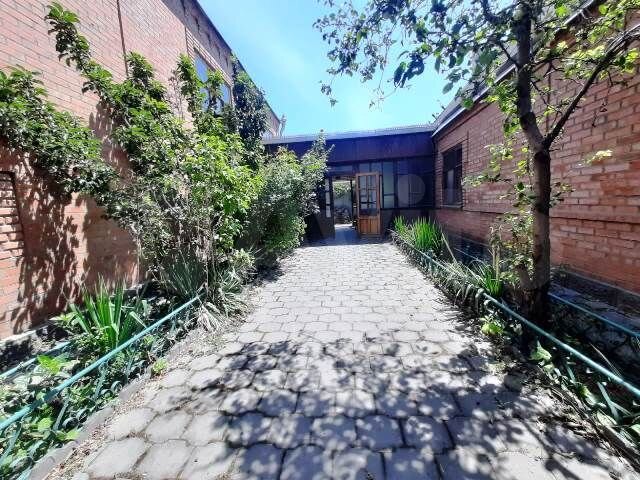 Дом 315 м² на участке 5 сот.