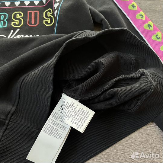 Свитшот Versus