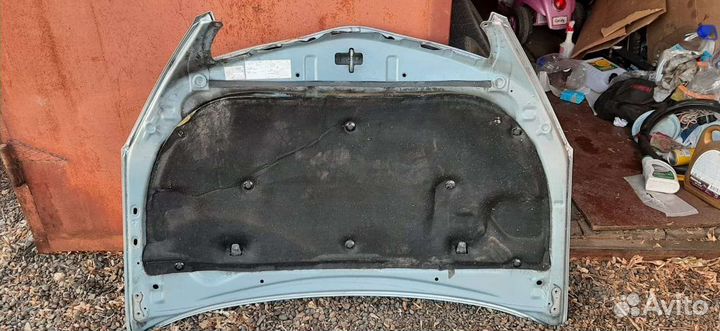 Капот на toyota allion