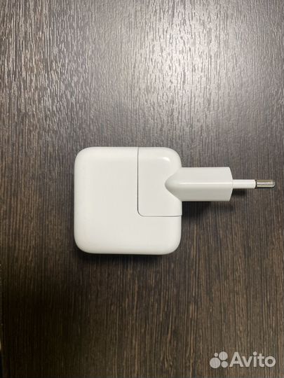 Зарядное устройство iPad