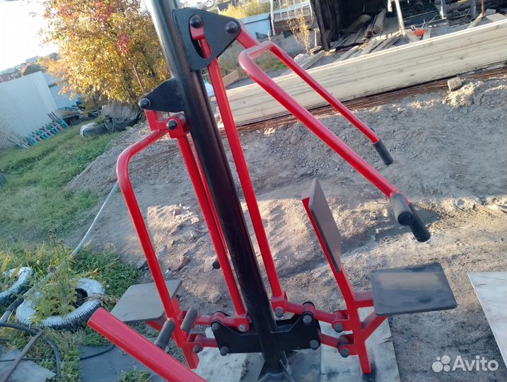 Уличный спортивный