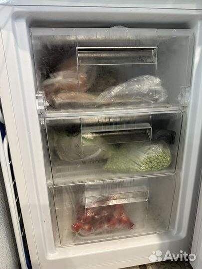 Морозильная камера dexp