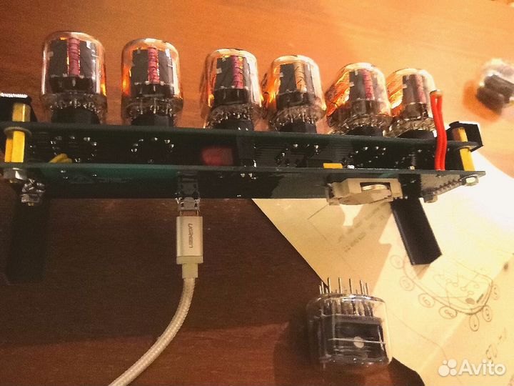 Часы на газоразрядных лампах ин-12