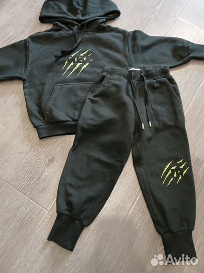 Костюм на флисе для мальчика 104