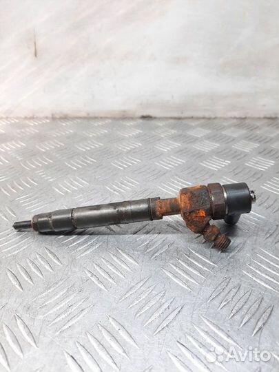 Форсунка Mercedes-Benz Vito минивэн 2.2 611980