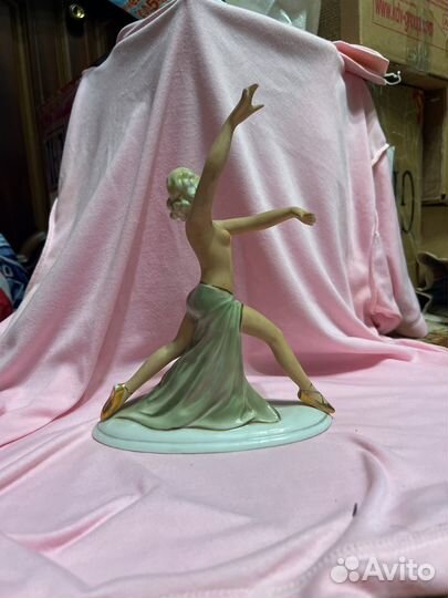 Статуэтка танцовщица германия