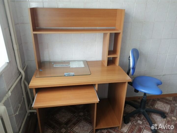 Компьютерный стол