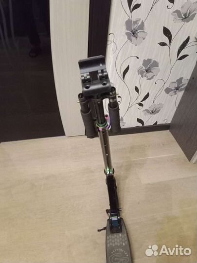 Самокат взрослый с большими колесами