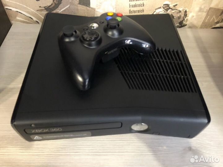 X-Box 360 Slim Freebooth 500gb + 108 игр
