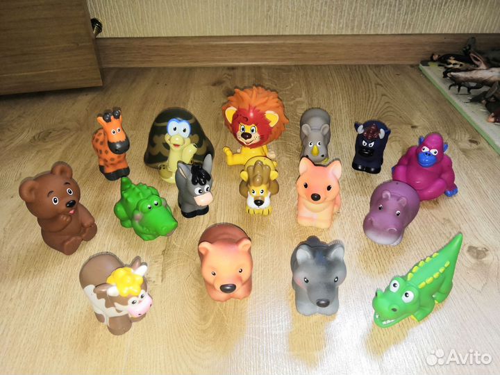 Резиновые игрушки животные
